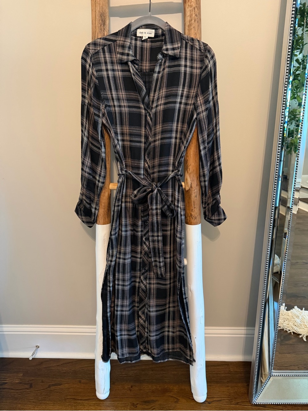 cloth & stone Black and Gray Plaid Long-Sleeve Tie-Waist Shirt Dress